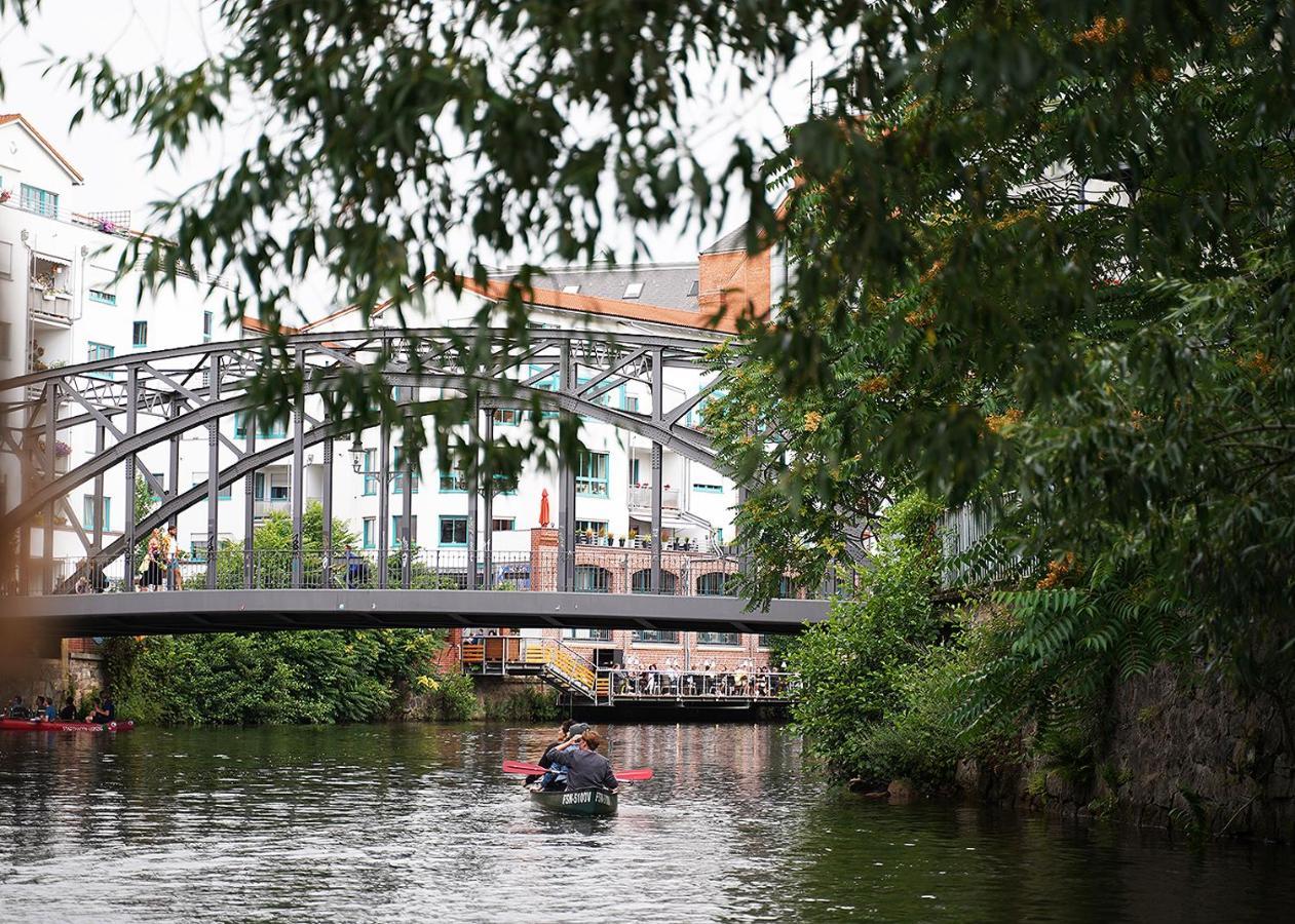 Haus Mit Kunst Zwischen Wald Und See Leipzig Luaran gambar